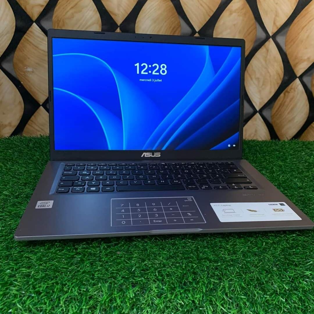 Product image thumbnail: ASUS SONY MASTER 10 GEN THT