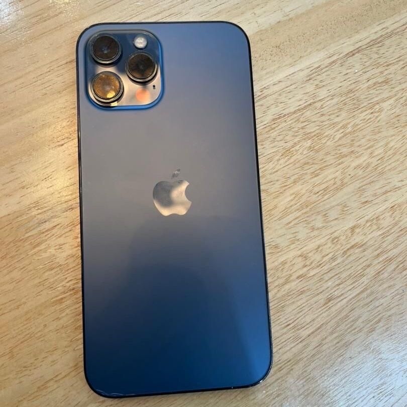 Product image thumbnail: 13 pro 128 giga