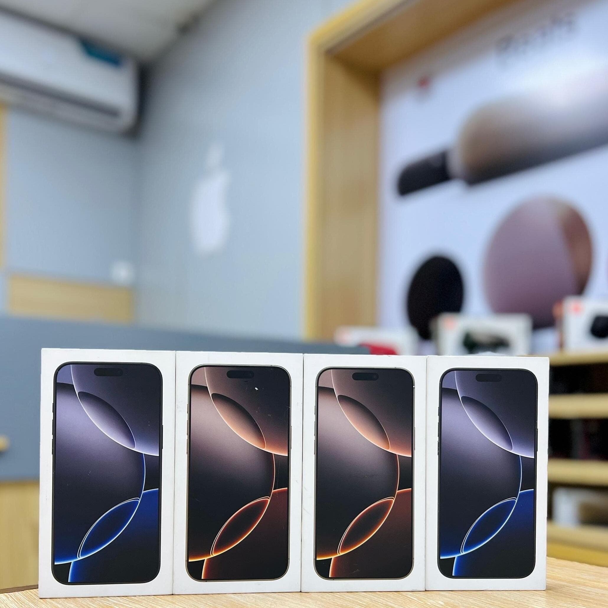 Product image thumbnail: iPhone 16 pro Max 256 giga sealed