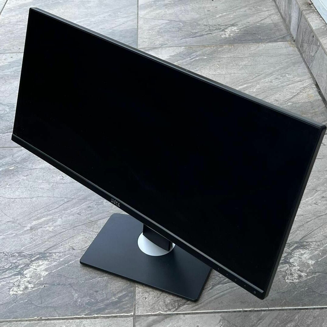 Product image thumbnail: Dell UltraSharp Screen. *model U2913WMT