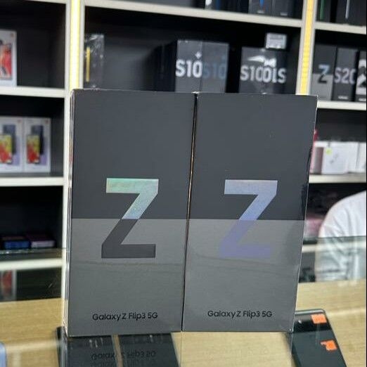 Image du produit : SAMSUNG GALAXY ZFLIP3 5G 256G 🇺🇸