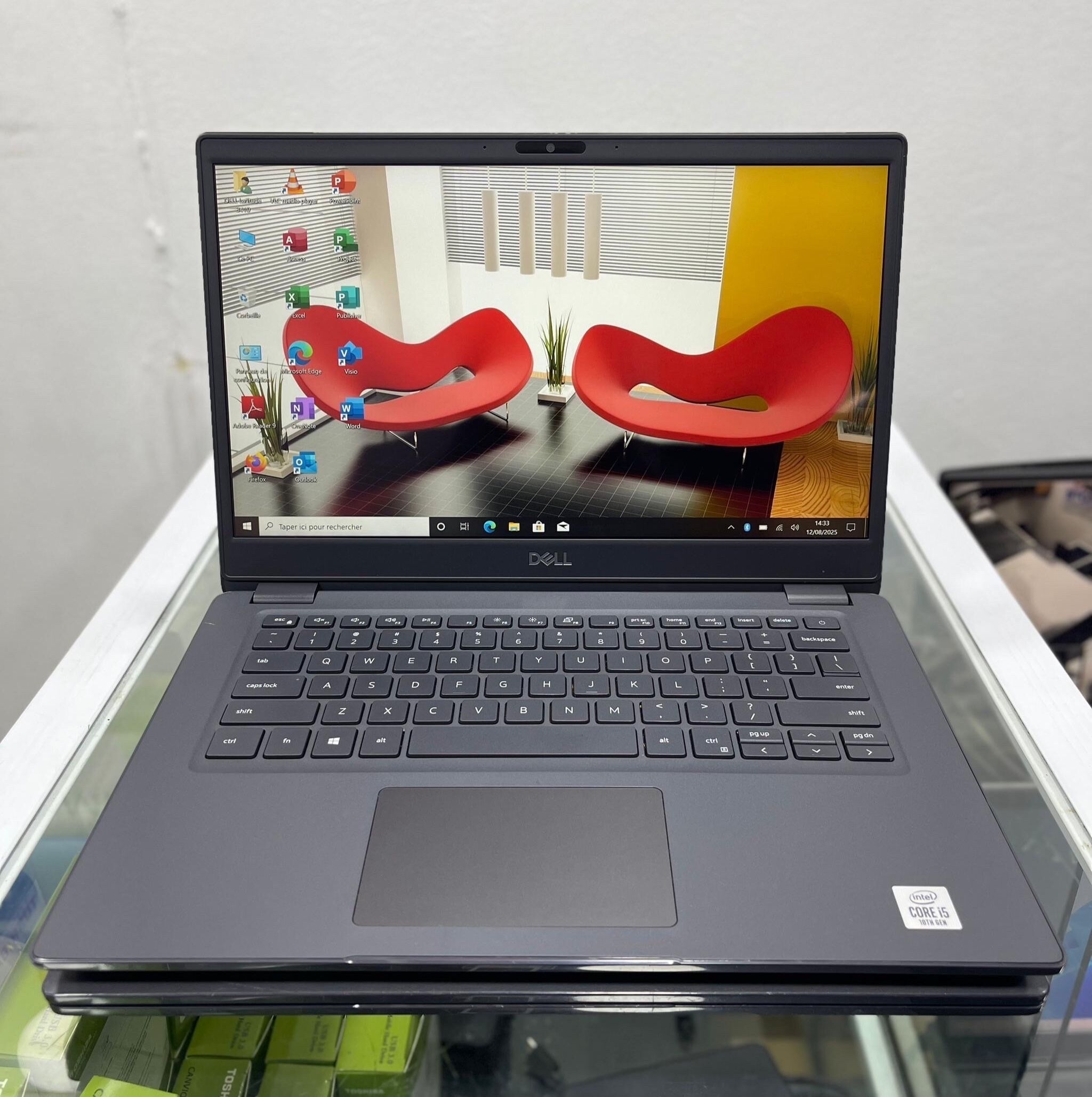 Product image thumbnail: Dell latitude core i3 256 g ssd 8 g