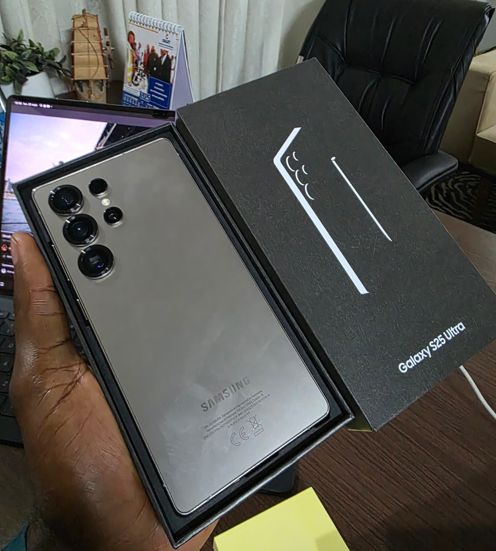 Product image thumbnail: SAMSUNG GALAXY S25 ULTRA 5G 2SIM 256G