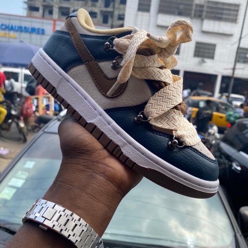 Product image thumbnail: Nike SB n’est custom