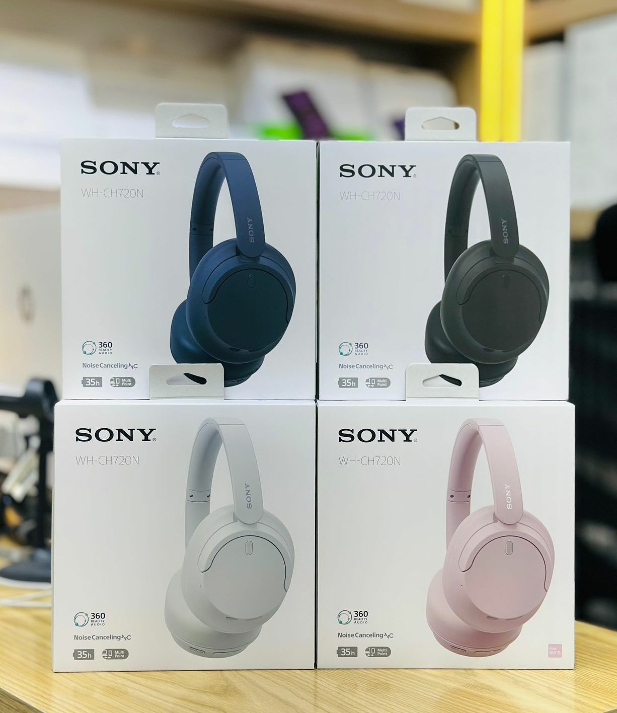Product image thumbnail: CASQUE SONY WH720N