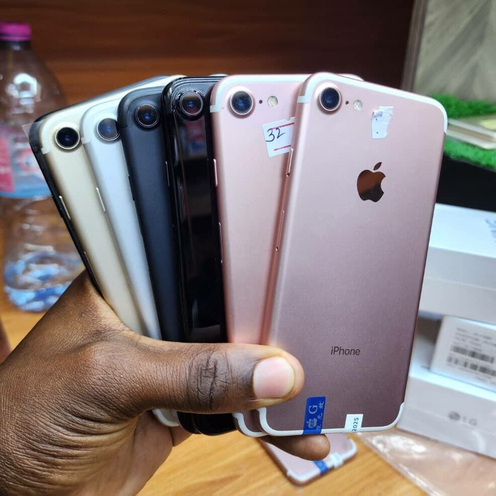 Product image thumbnail: IPHONE 7 32G 🇺🇸