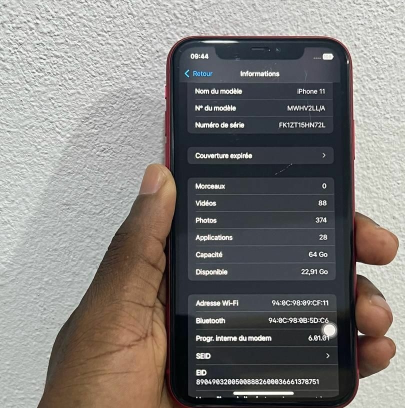 Product image thumbnail: Apple iPhone 11 128g