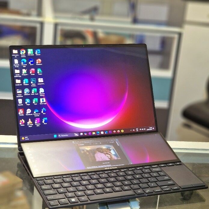 Image du produit : Asus ZenBook pro Duo 15 OLED