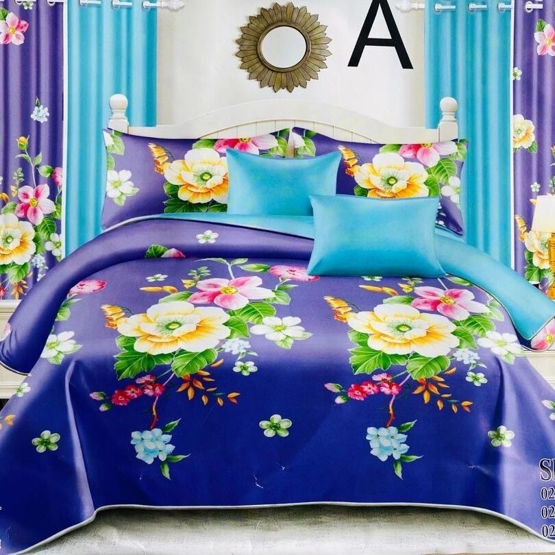 Product image thumbnail: Dras with curtains