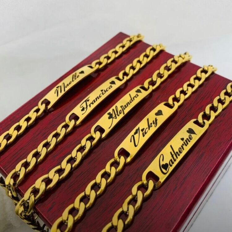 Product image thumbnail: personalized gourmette