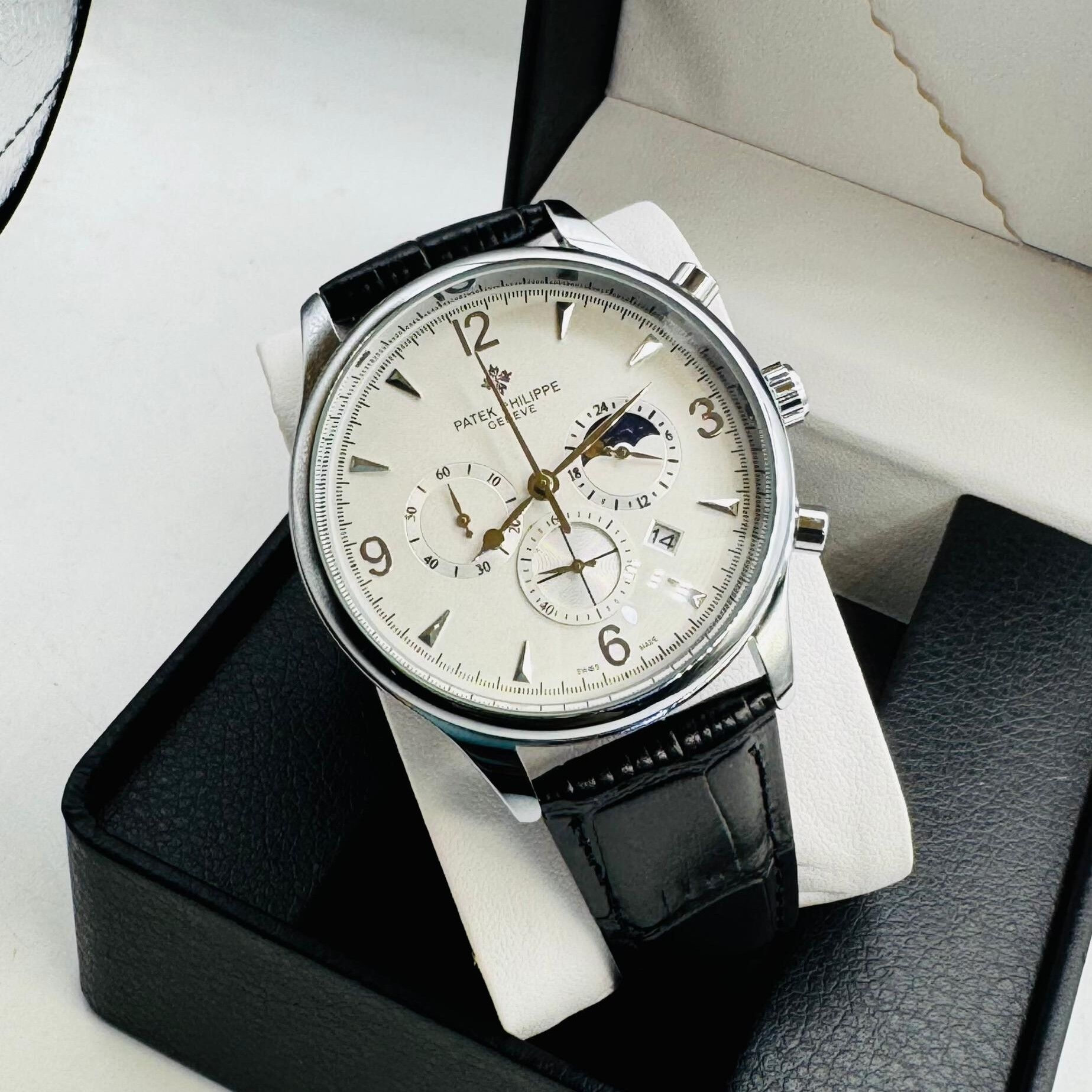 Product image thumbnail: Patek Philippe chronograph