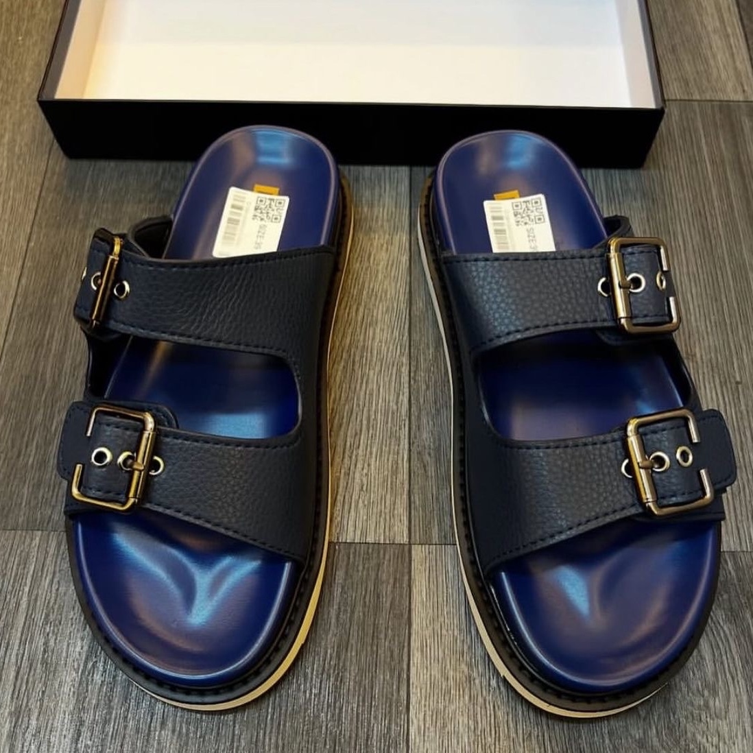 Product image thumbnail: babouches hommes