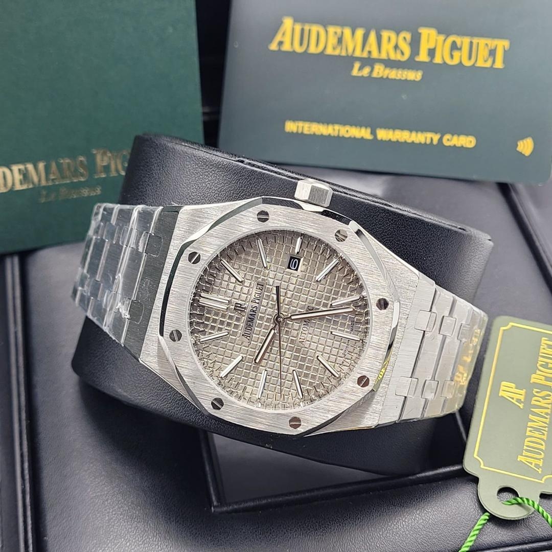 Product image thumbnail: AUDEMARS PIGUET ROYAL OAK