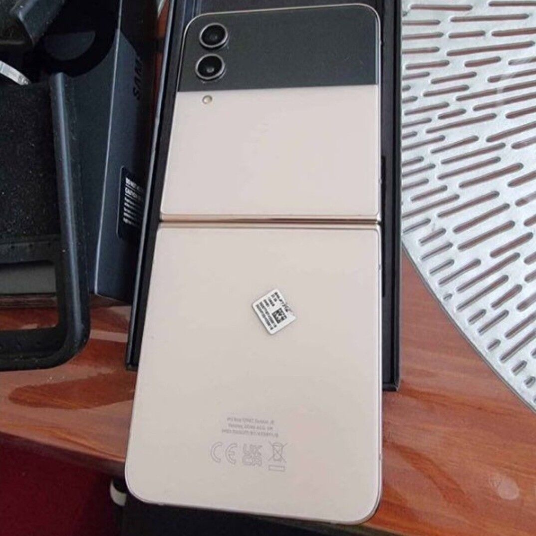 Image du produit : Samsung galaxy z flip 4