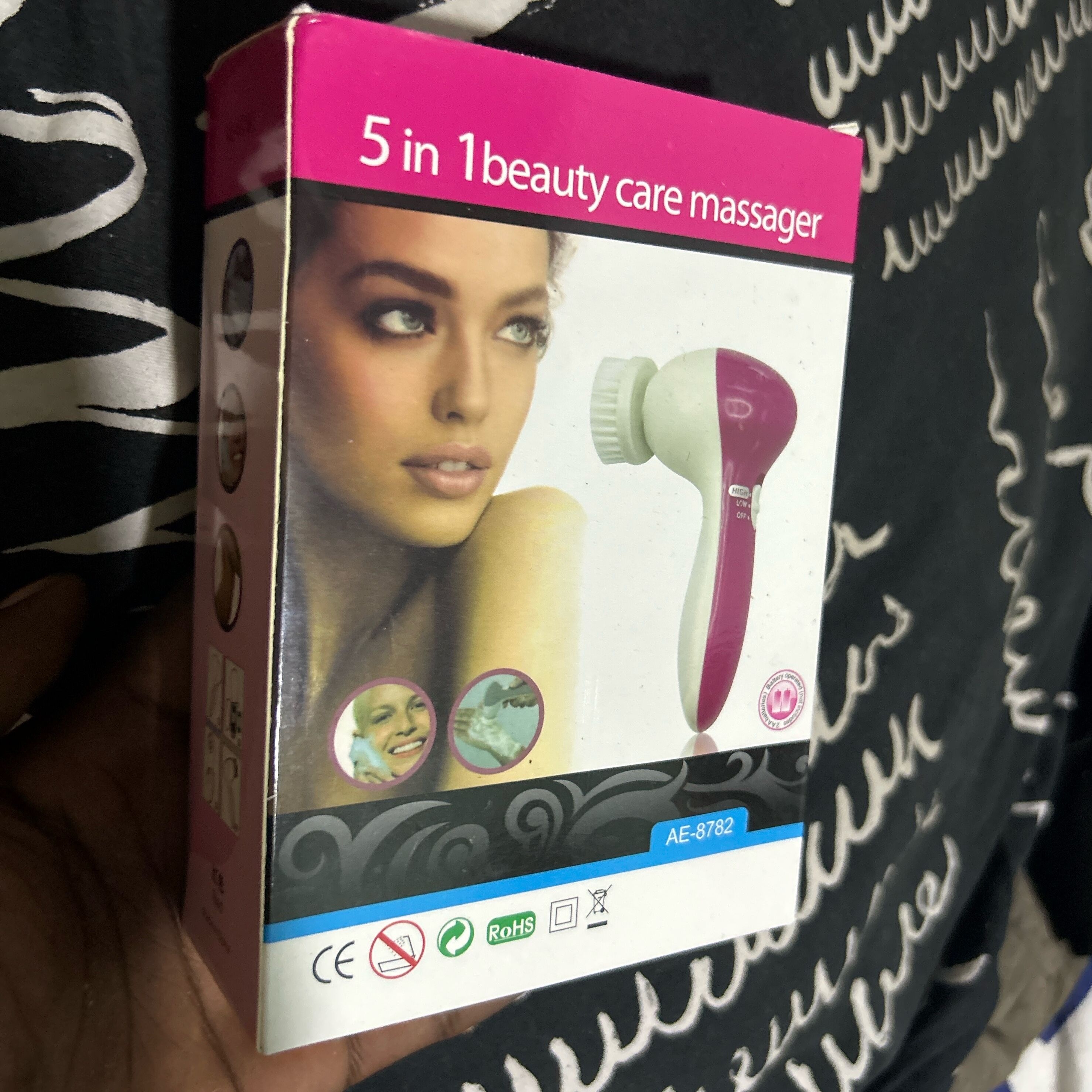 Product image thumbnail: 5 in 1 Facial Scrubber Device