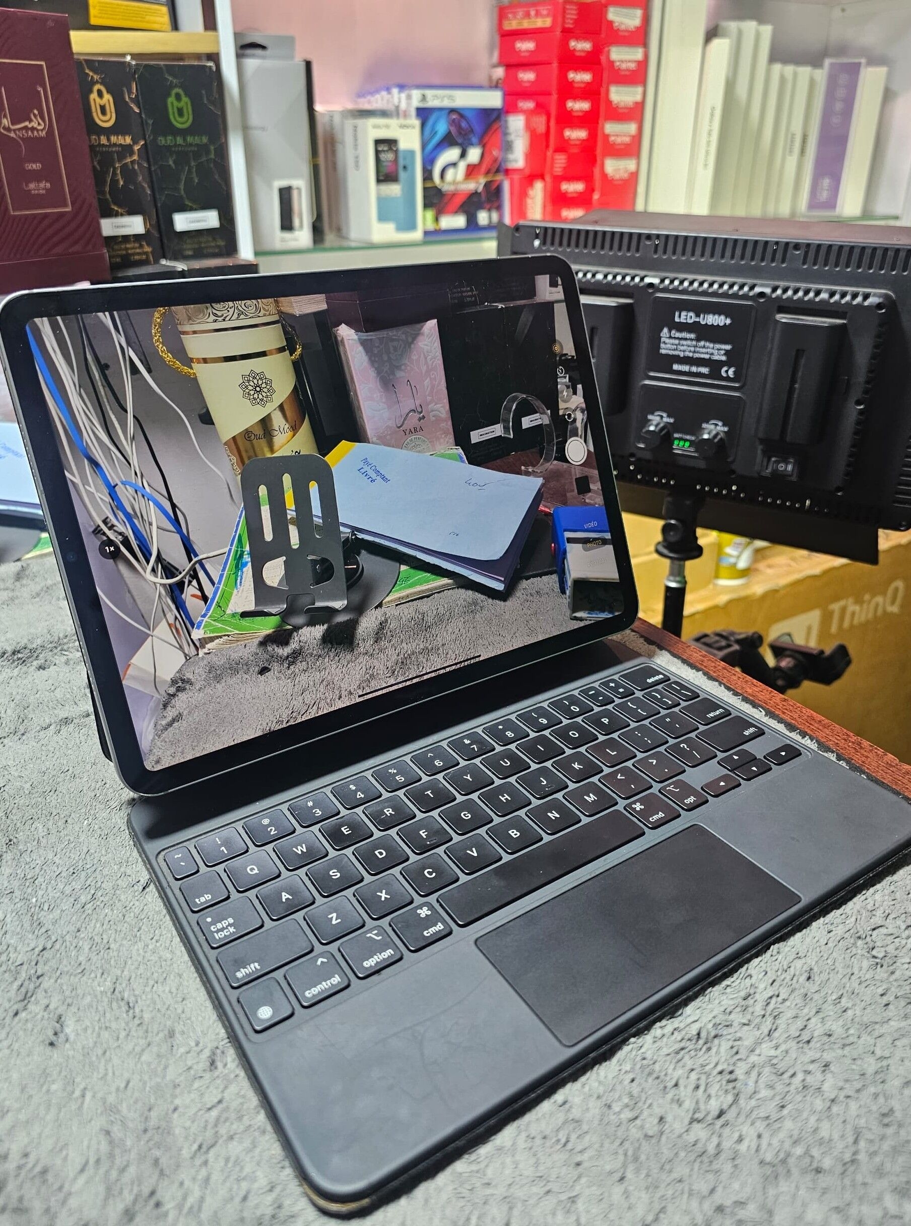 Image du produit : IPAD PRO 11 4E GEN 512G SIM AVEC CLAVIER