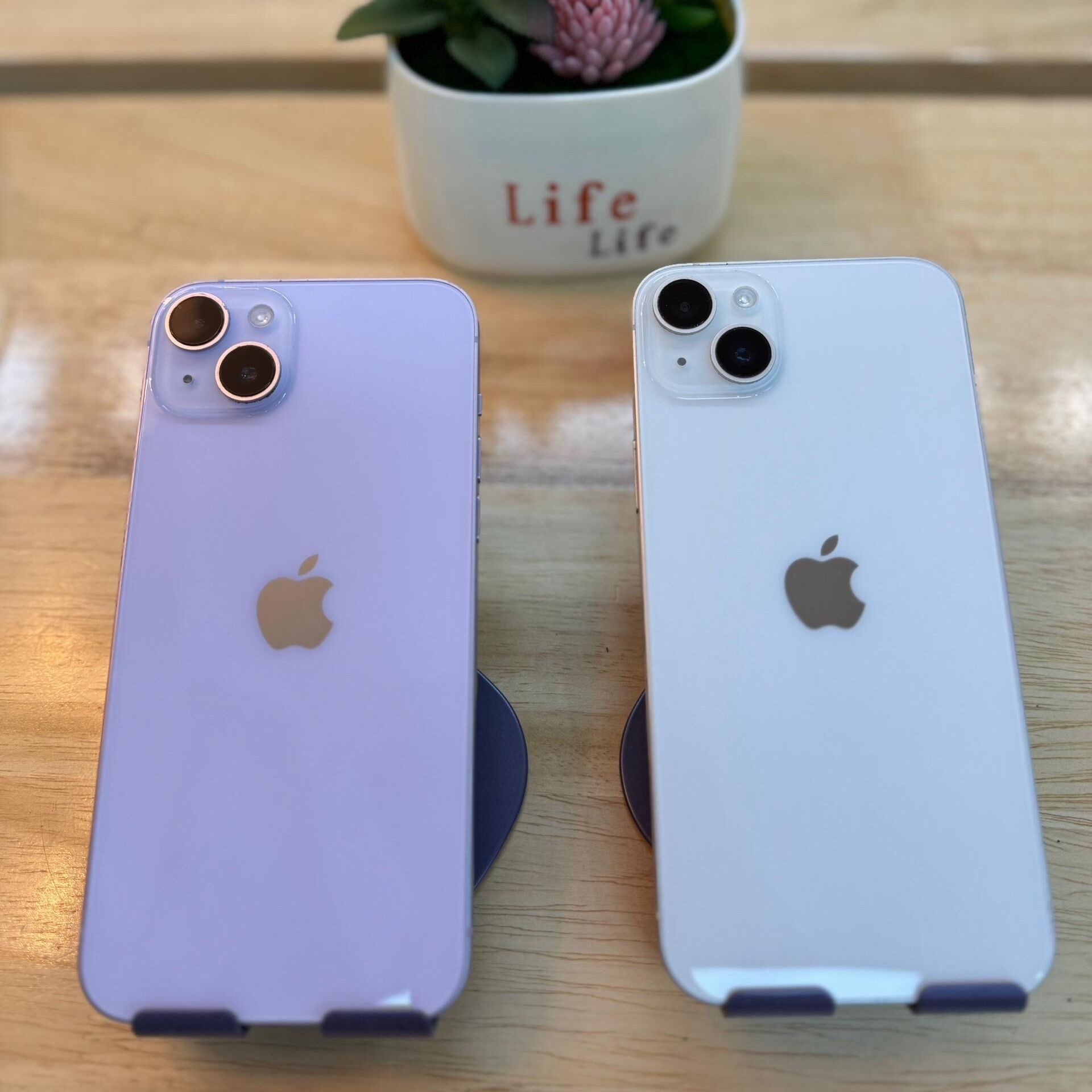 Product image thumbnail: iPhone 14 plus 128 giga