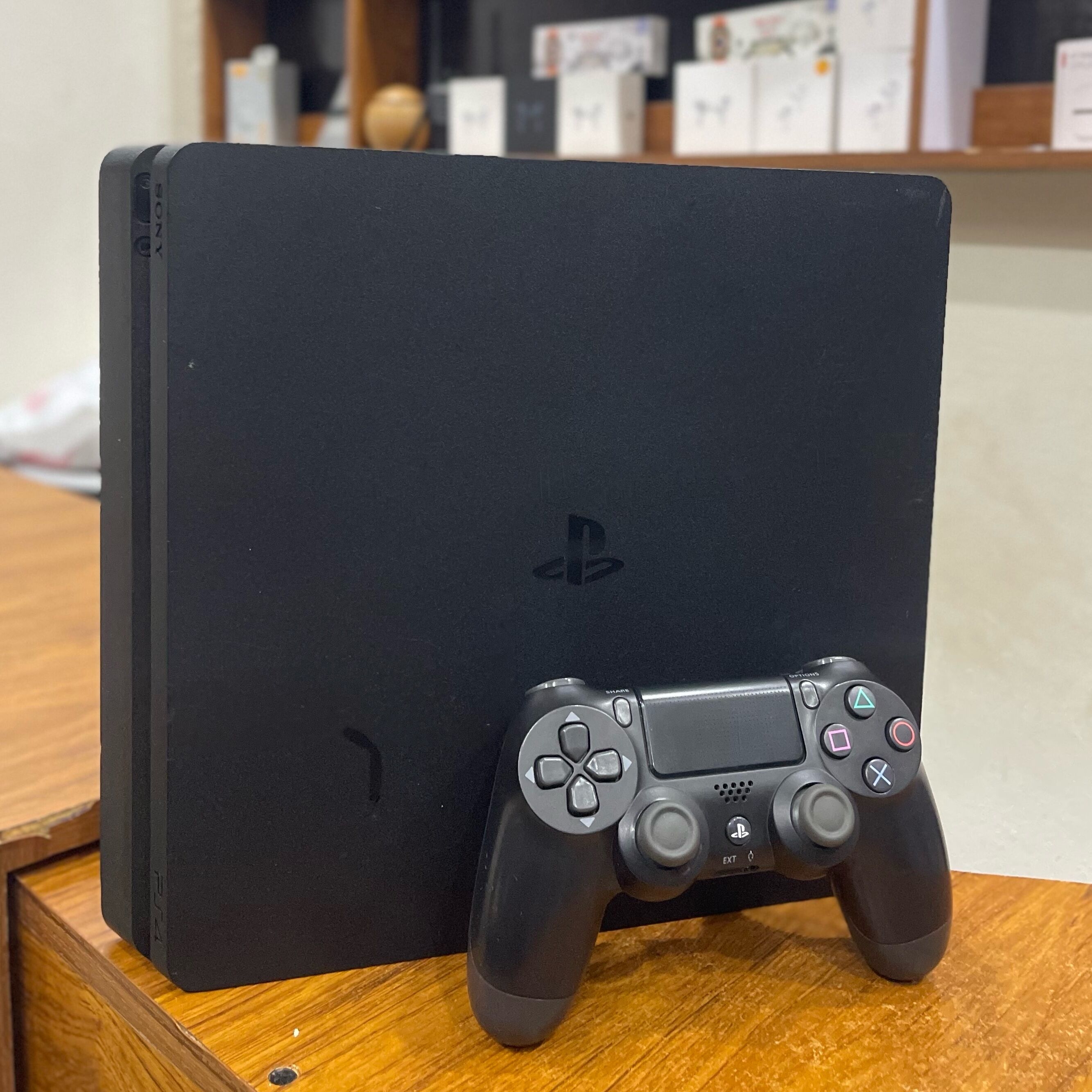 Product image thumbnail: PlayStation 4 slim