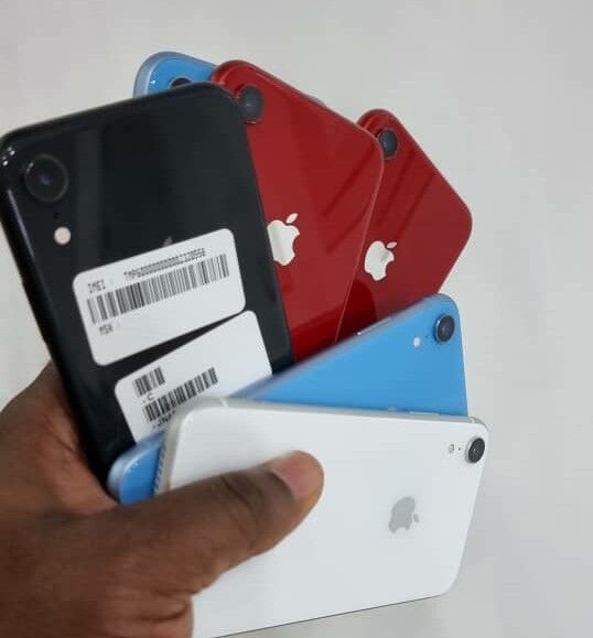 Product image thumbnail: IPHONE XR - 64G HDD