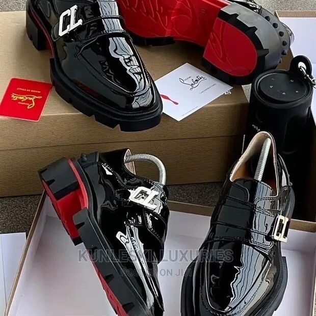 Product image thumbnail: Shoes