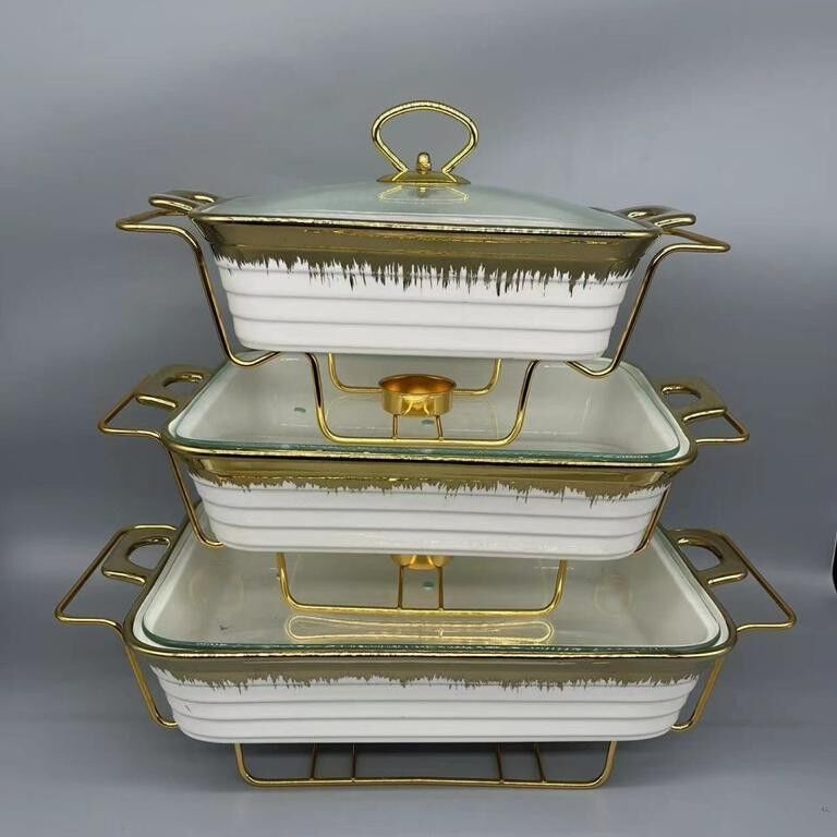 Product image thumbnail: set of 3 breakable table plates at the price of nothing