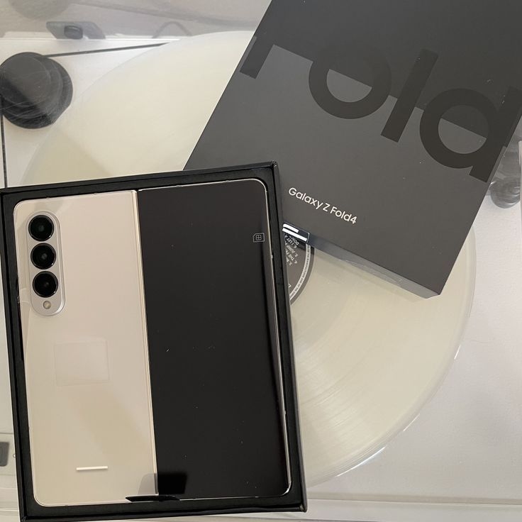 Image du produit : SAMSUNG GALAXY ZFOLD4 5G 256G