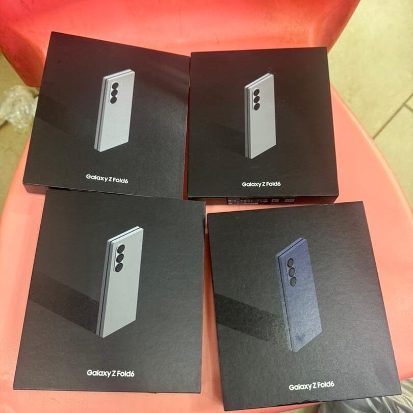 Product image thumbnail: Samsung galaxy Z fold 6