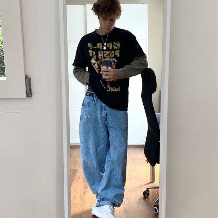 Product image thumbnail: boyfriend Homme en friperie premier choix