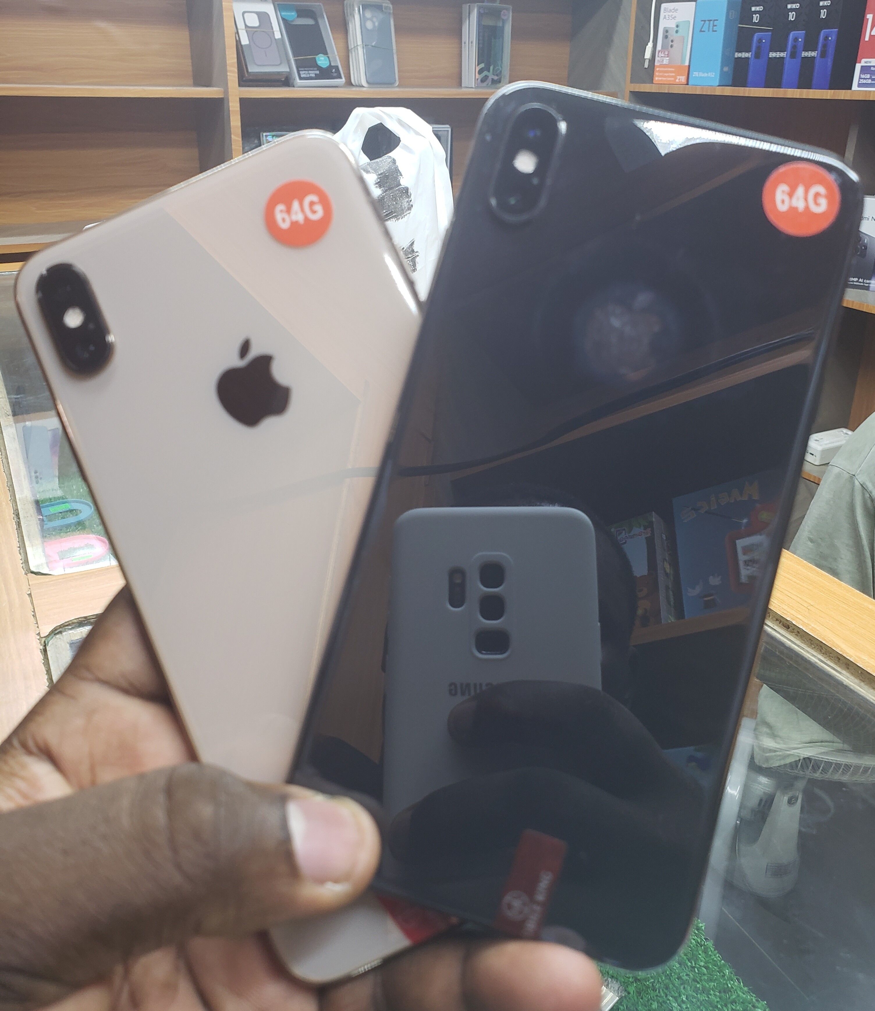 Product image thumbnail: IPHONE XS MAX 64G