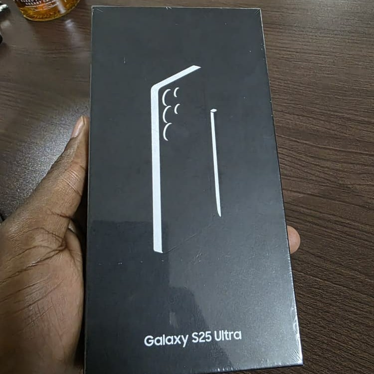 Product image thumbnail: SAMSUNG GALAXY S25 ULTRA 5G 256G