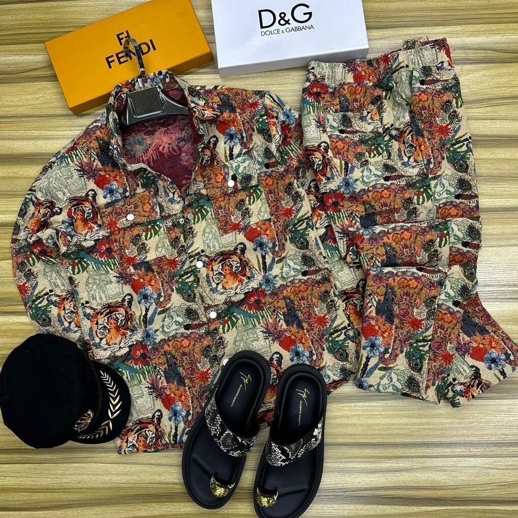 Product image thumbnail: ensemble DG