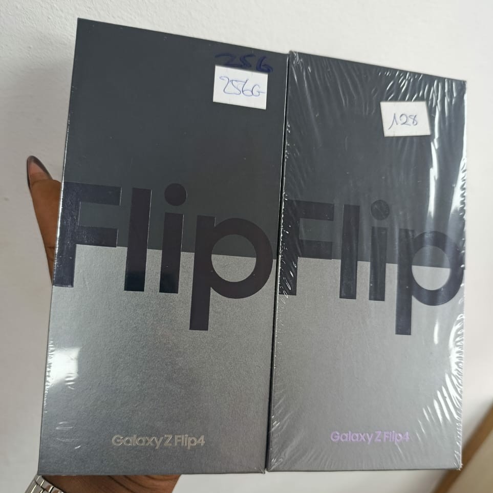 Product image thumbnail: SAMSUNG GALAXY ZFLIP4 5G 256G SCELLE