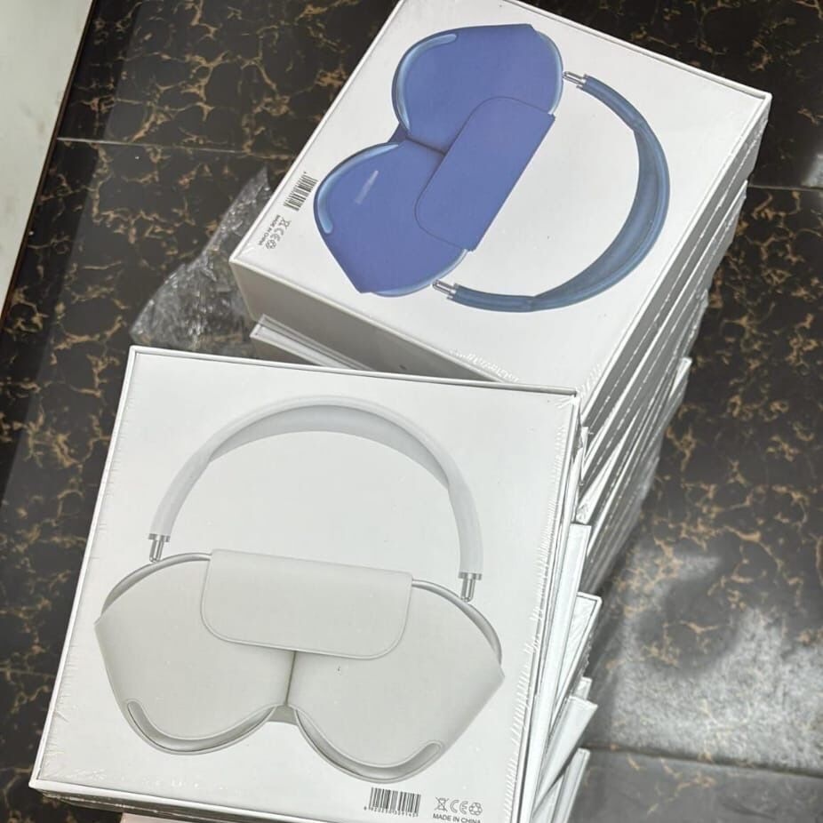 Product image thumbnail: airpodpro max