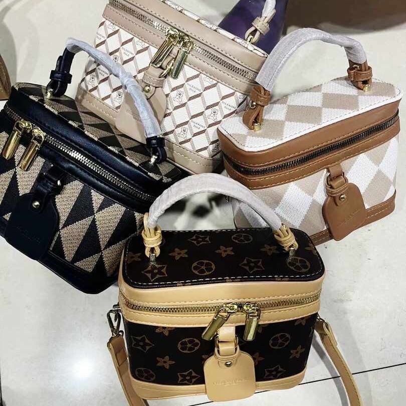 Product image thumbnail: Hand bag