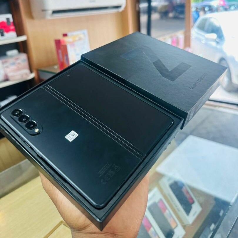 Product image thumbnail: SAMSUNG GALAXY ZFOLD3 256G USA