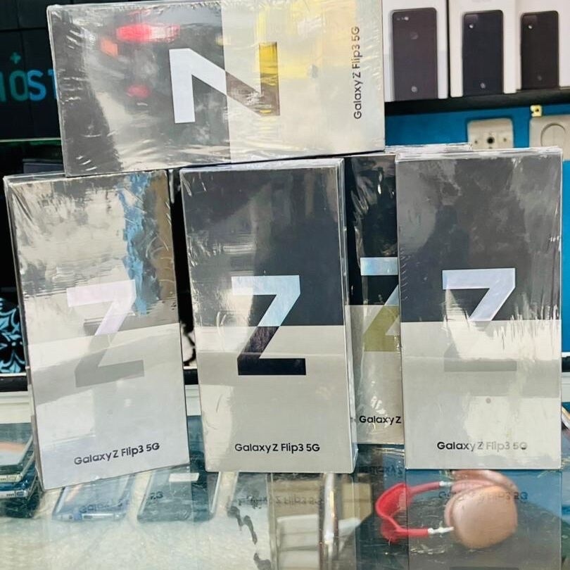 Image du produit : Samsung galaxy z flips 3 5g 128/8