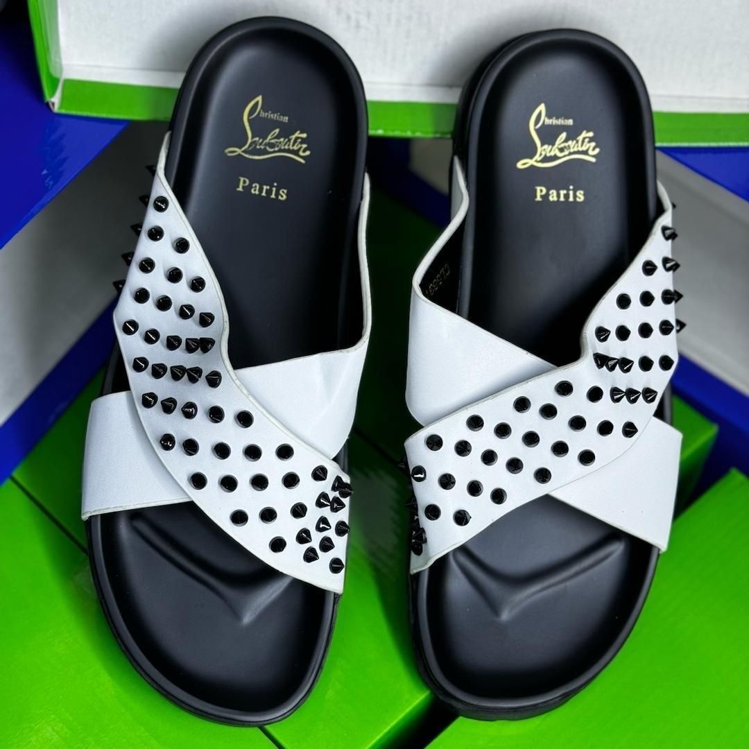 Image du produit : Chaussons avec carton 39-46