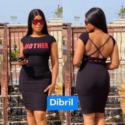 Image du produit Robe moulante noire avec imprimé 'Mère' et dos croisé