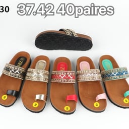 Image du produit Sandales à anneau d'orteil brodées pour femmes - Lot varié