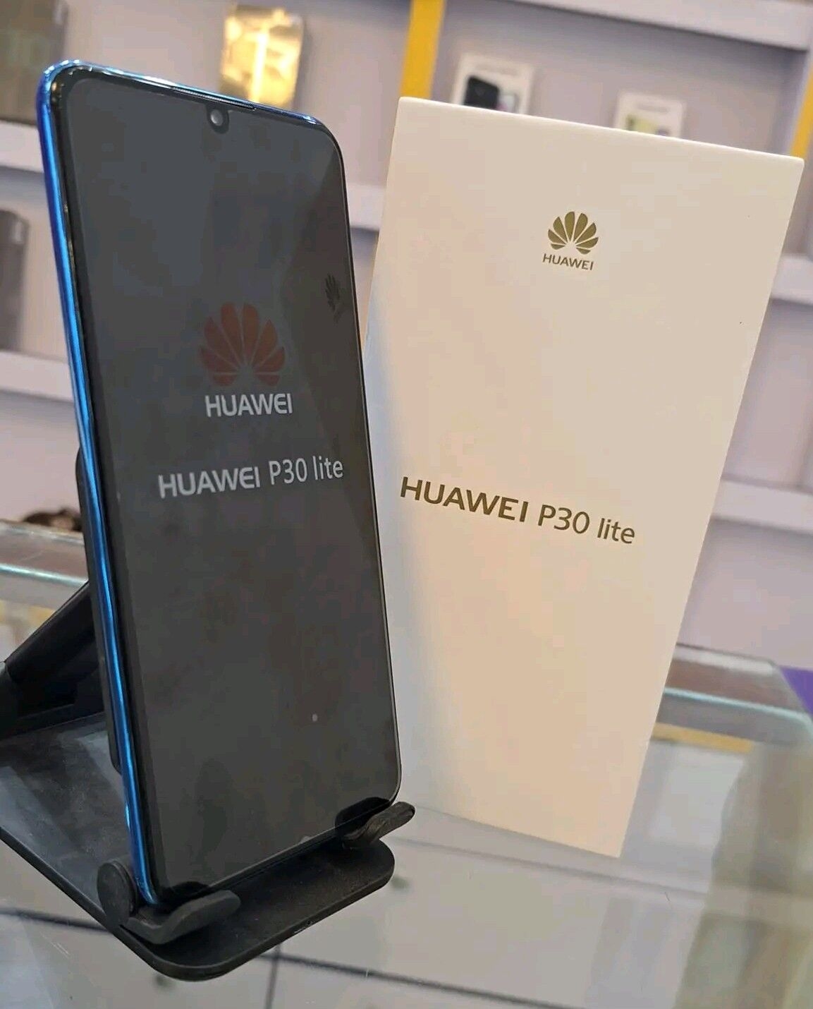 Product image thumbnail: HUAWEI P30 LITE - 128G