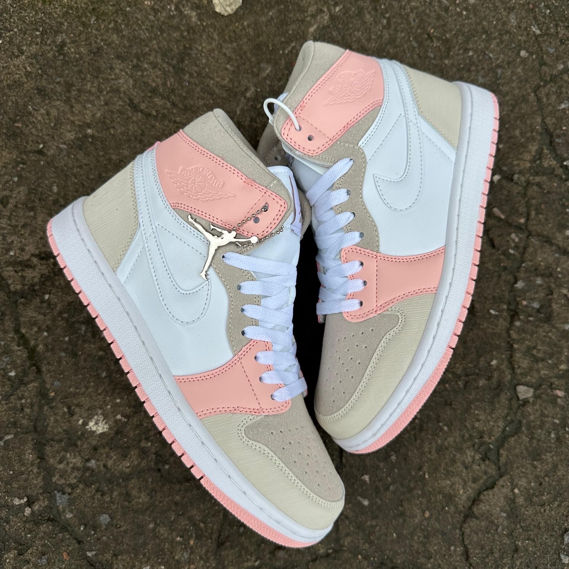 Image du produit : Jordan 1 Size : 37-42