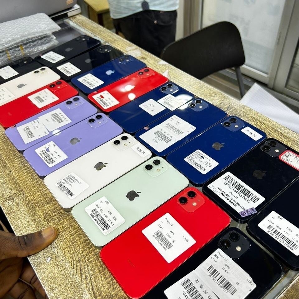 Image du produit : iPhone 12 128g