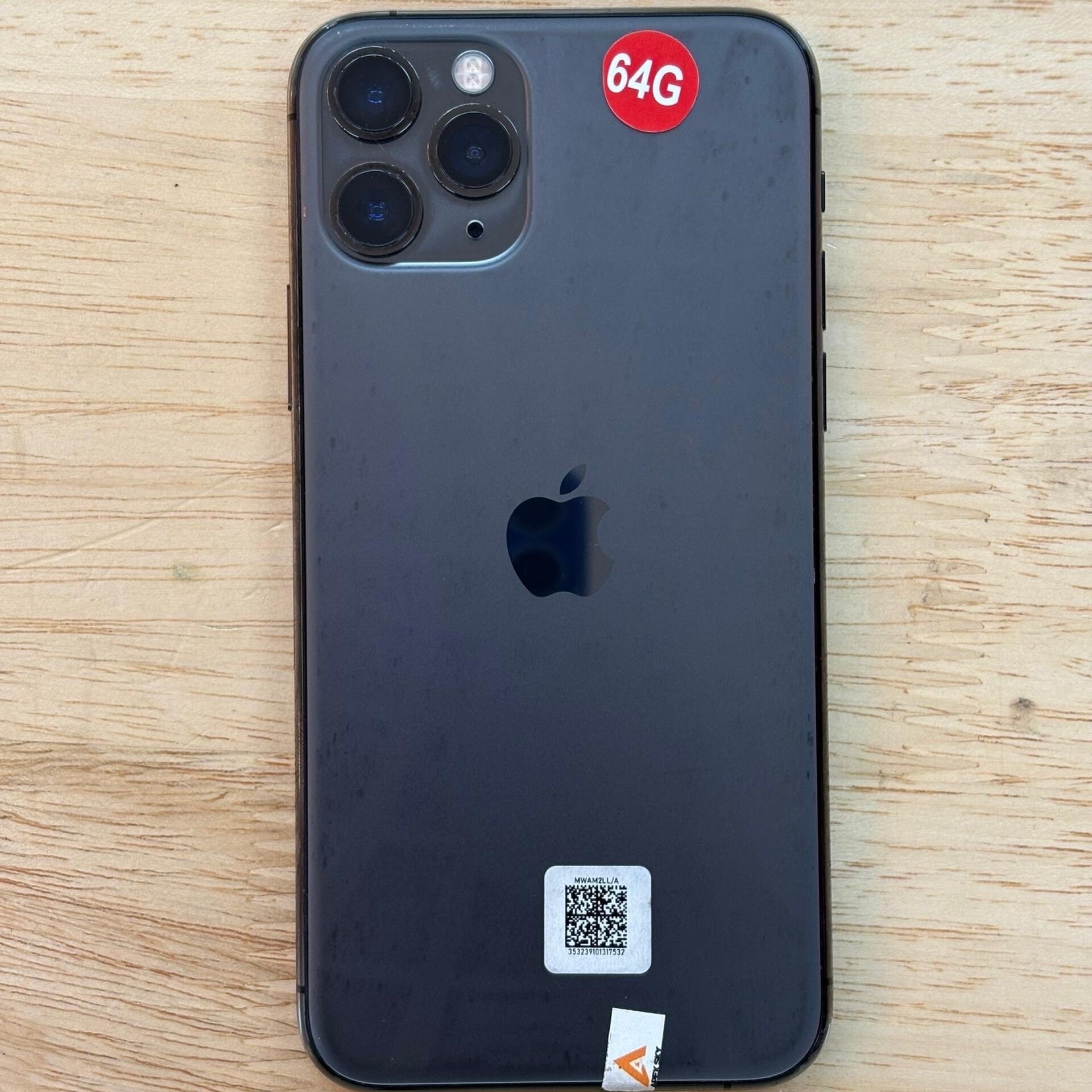 Product image thumbnail: 11 pro 64 giga