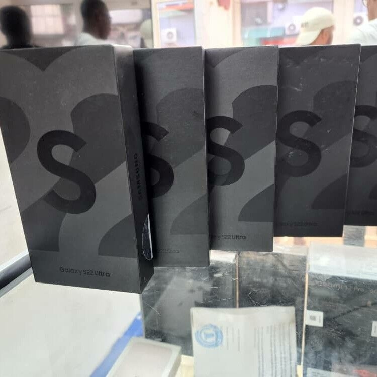 Product image thumbnail: SAMSUNG GALAXY S22 ULTRA 5G - 128G