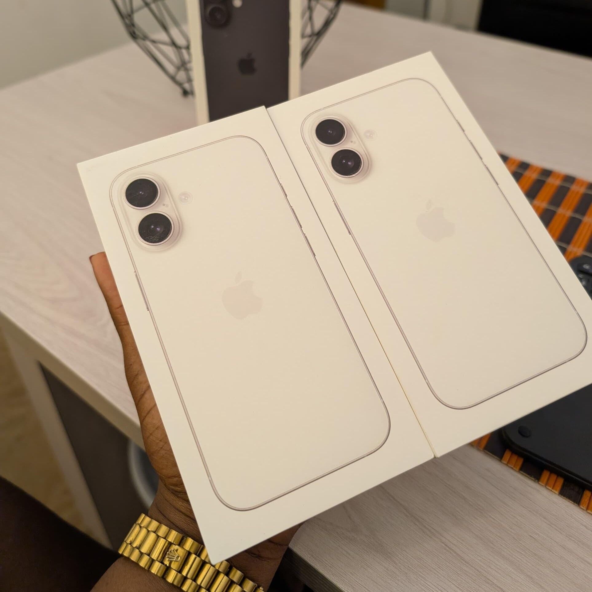 Product image thumbnail: IPHONE 16 SINGLE NON-ACTIVE 128G