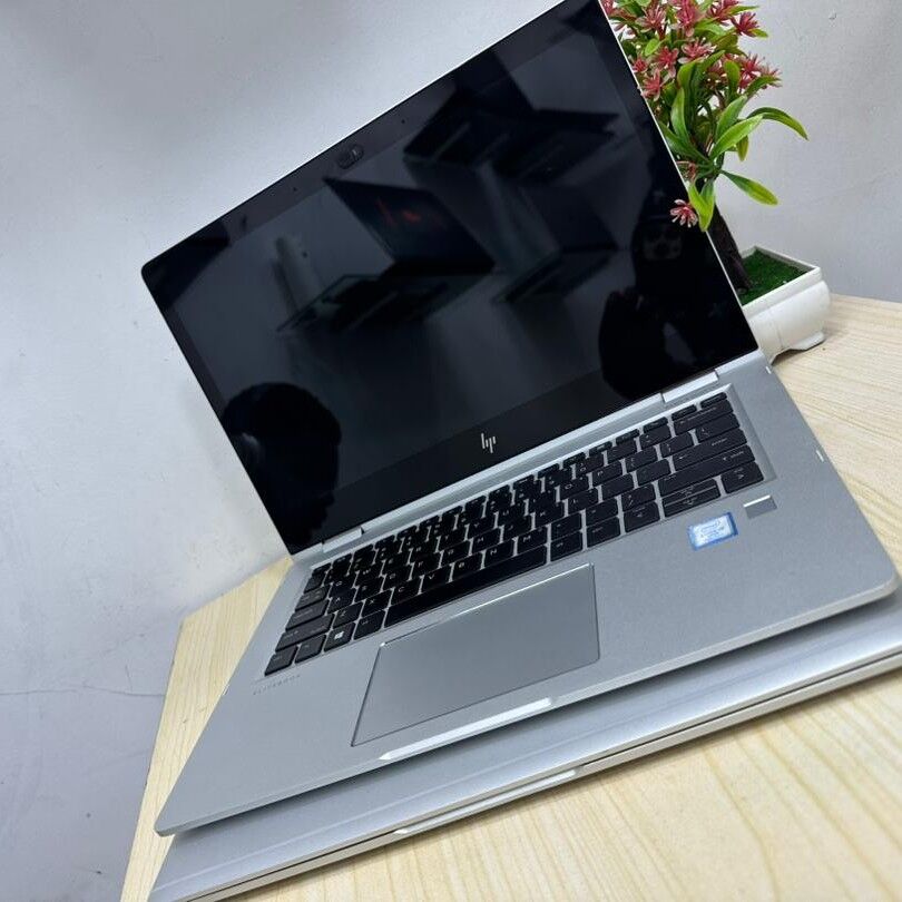 HP ELITEBOOK 1030 G2