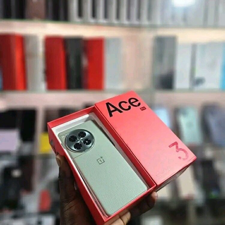 ONE PLUS ACE 3 PRO 256G