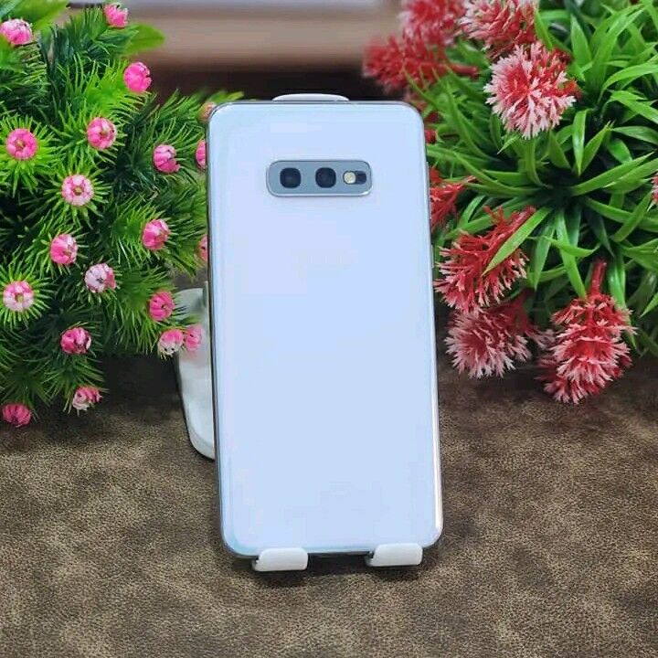 SAMSUNG GALAXY S10E - 128G ROM - 6G RAM