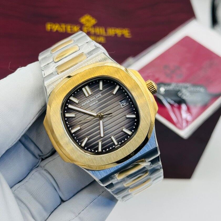 PATEK PHILIPPE Nautilus