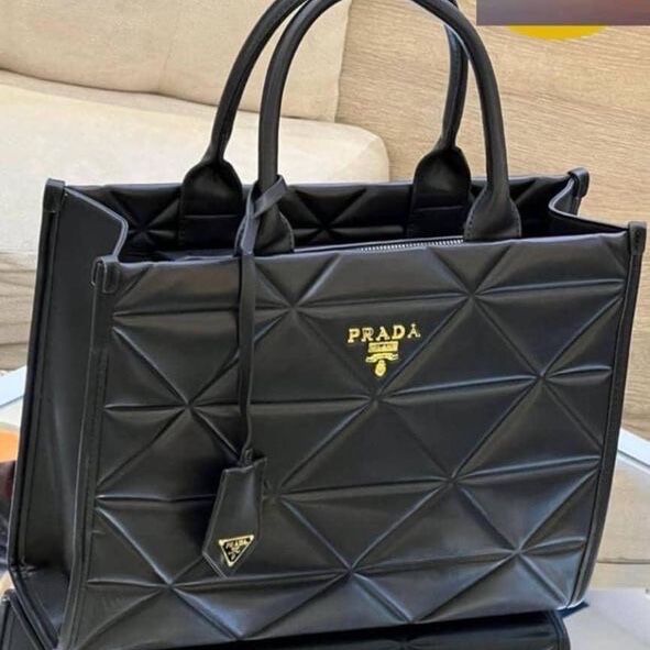 Sacs Prada